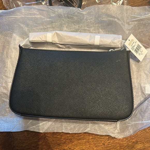 Michael Kors black small messenger/crossbody bag NWTs - Picture 3 of 10